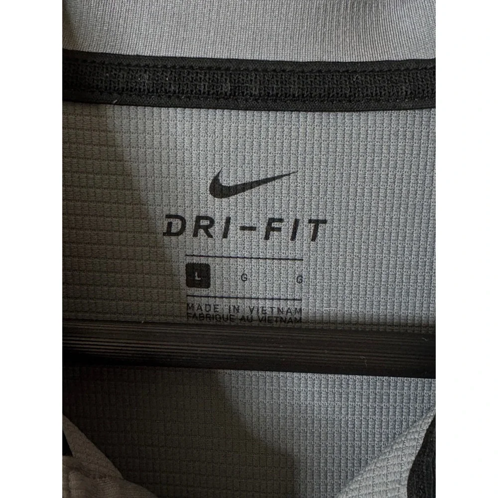 Nike Golf Shirt Mens Large Gray Dri-FIT Waffle Knit Short Sleeve Polo Athletic